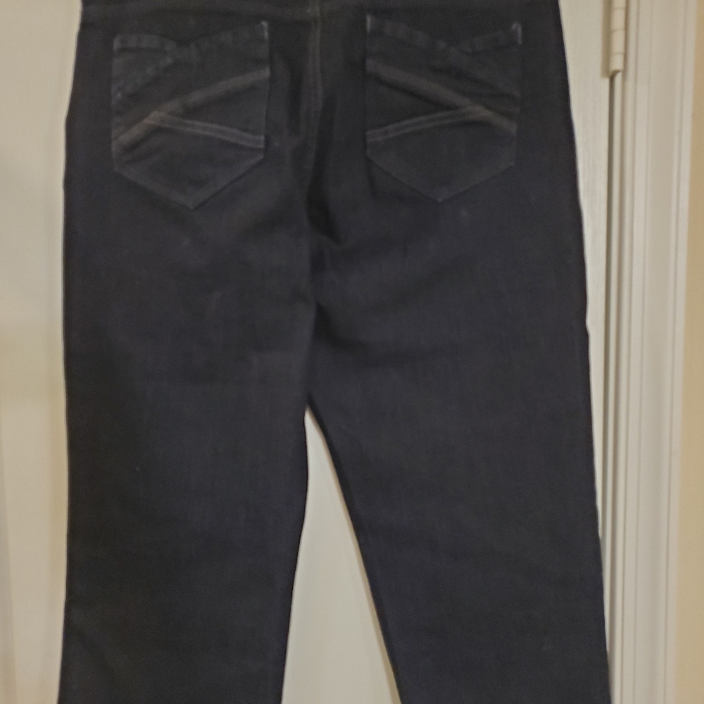Capri pants